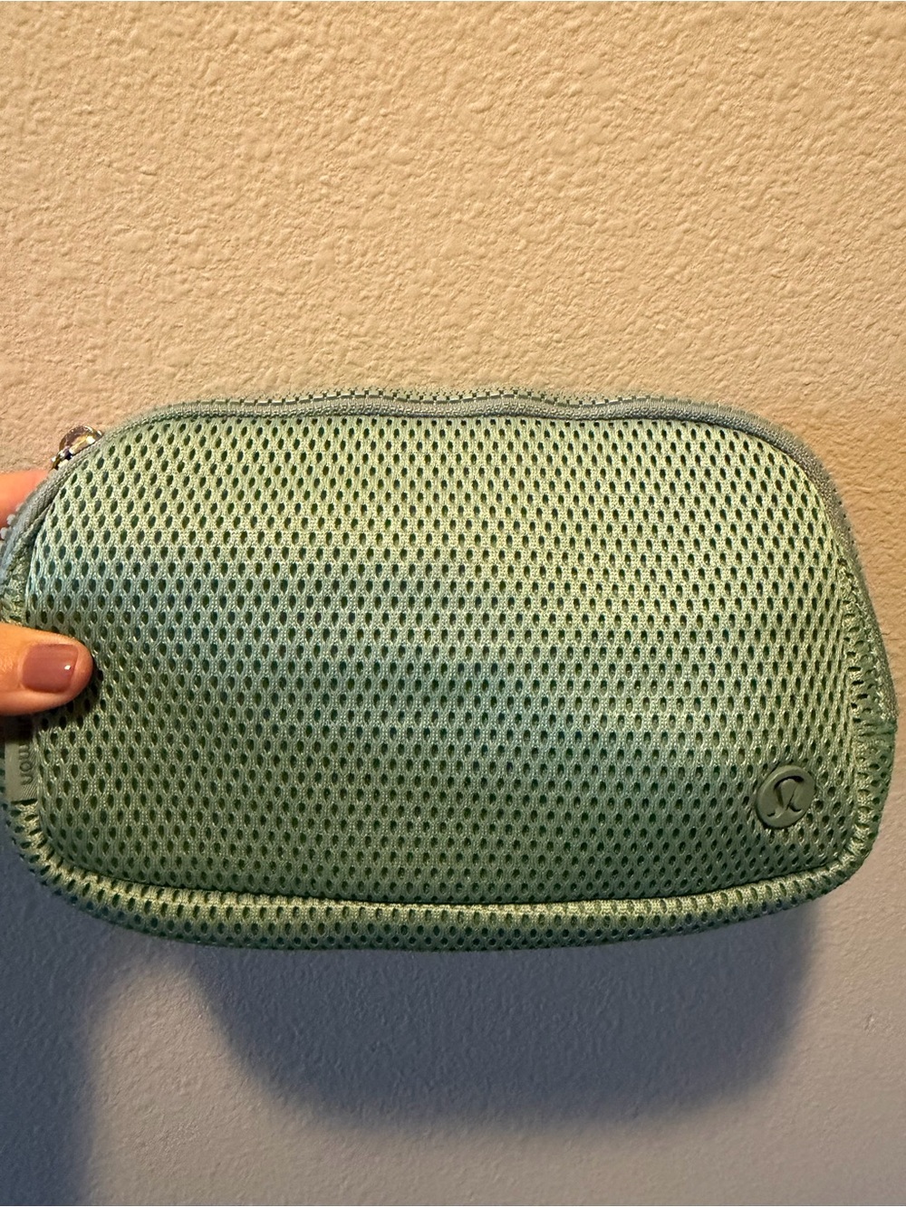 NWT lululemon athletica Light Mint Mesh belt bag
